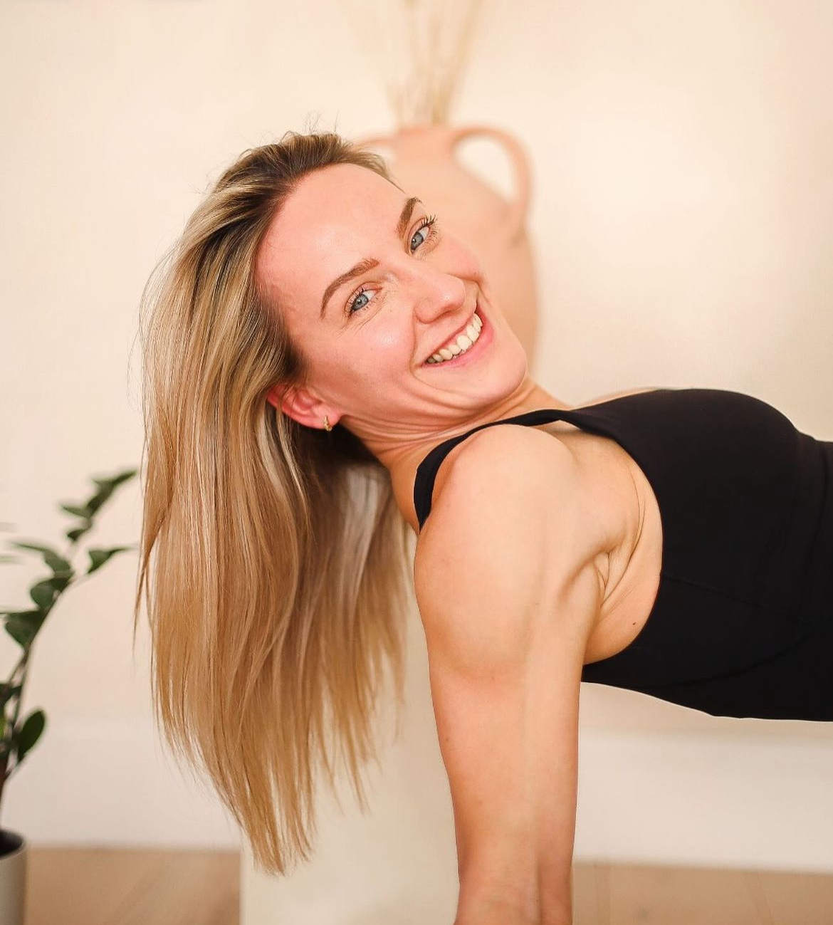 Monika Wellbeing Yoga